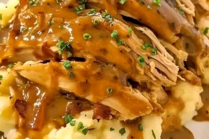 Savory Shredded Chicken with Creamy Gravy