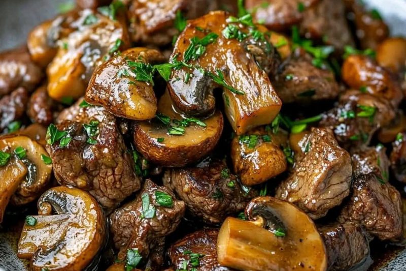Juicy Garlic Butter Beef and Mushrooms