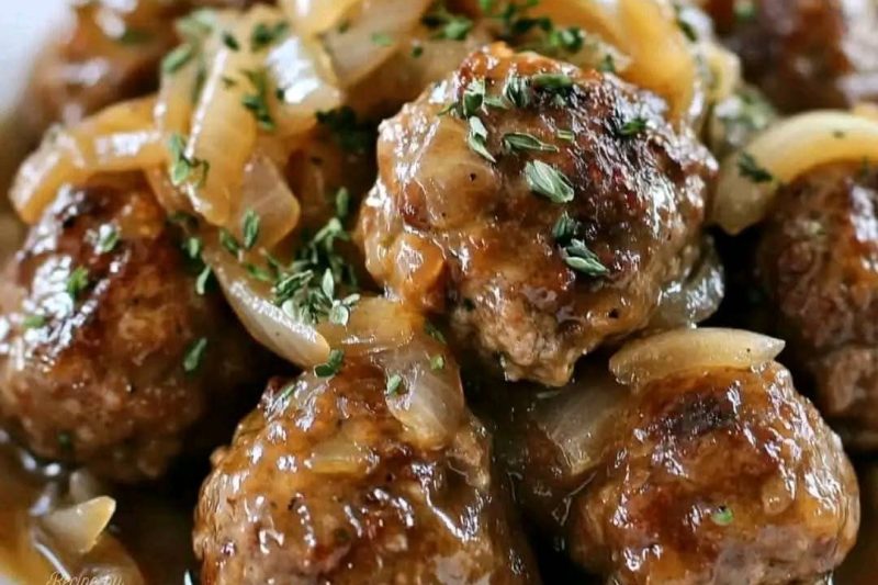 Crockpot French Onion Meatballs