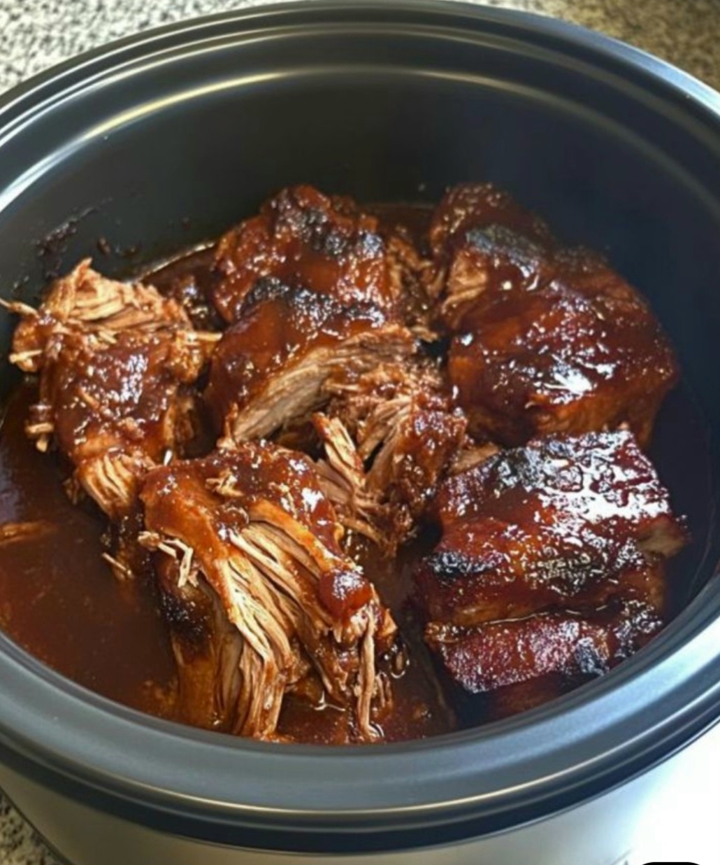 Slow Cooker Pulled Pork with BBQ Sauce