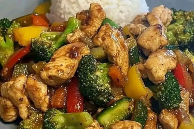 The Best Garlic Chicken Veggie Stir-Fry Recipe