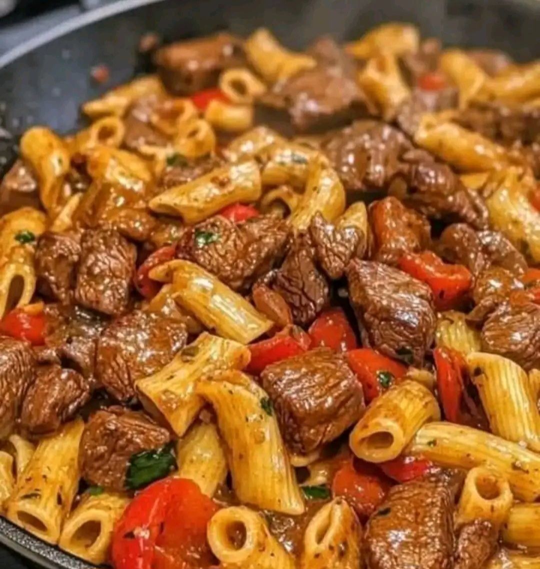 Creamy Zesty Garlic Steak Pasta
