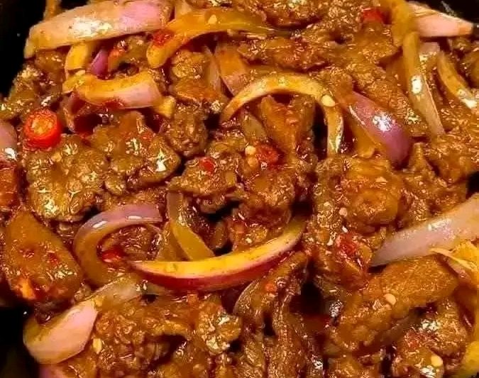 Irresistible Onion and Cumin Beef Stir-Fry