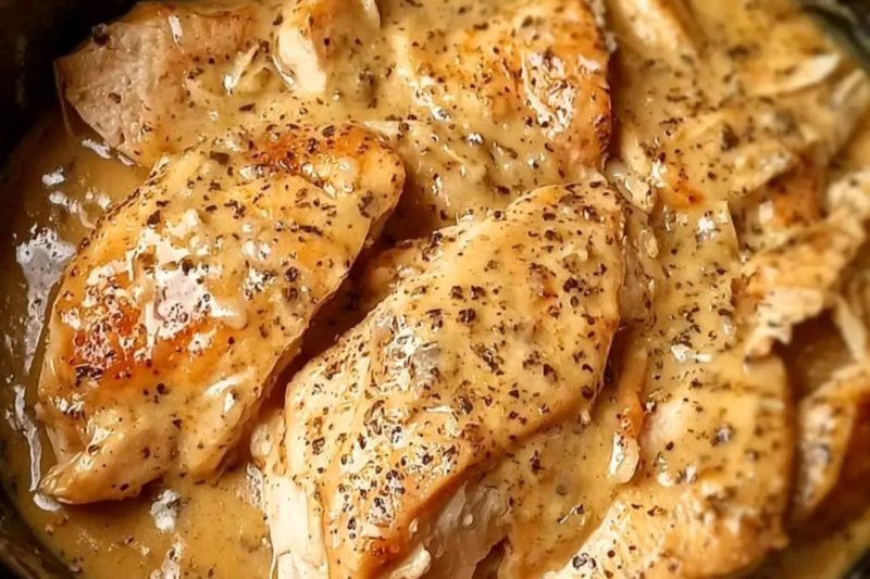 Easy Crockpot Chicken and Gravy