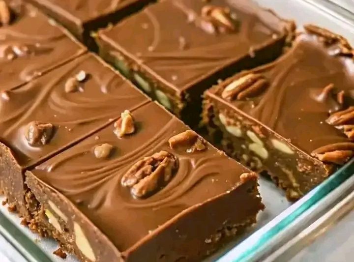 Old-Fashioned Chocolate Pecan Fudge