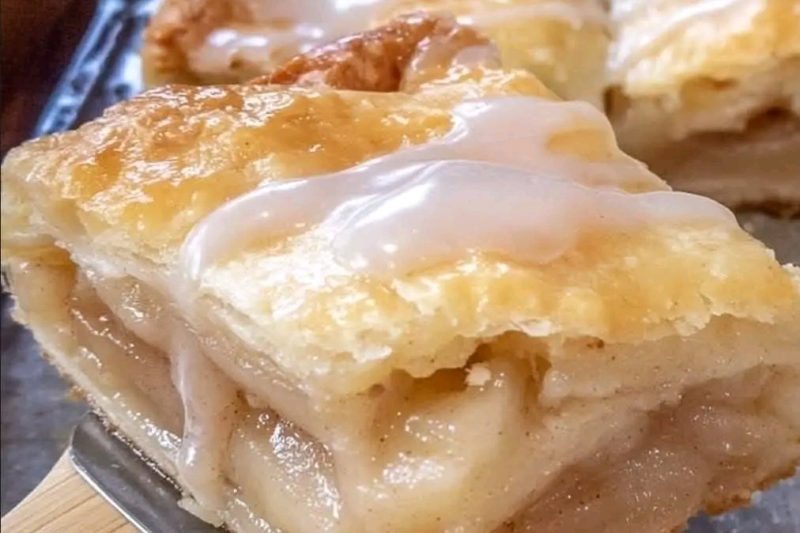 Chicago-Style Bakery Apple Slices