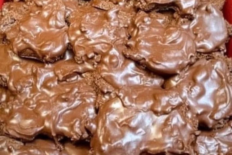 Easy Crockpot Christmas Candy