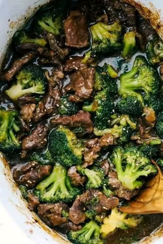 The Best Ever Crockpot Beef and Broccoli