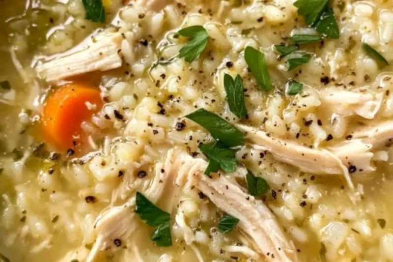Easy Slow Cooker Lemon Chicken Soup