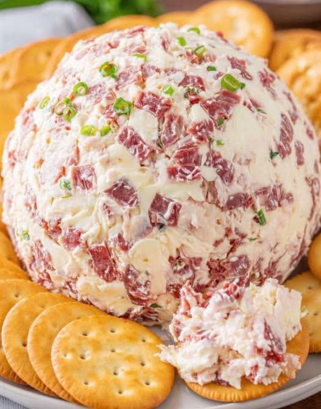 Creamy Chipped Beef Cheese Ball