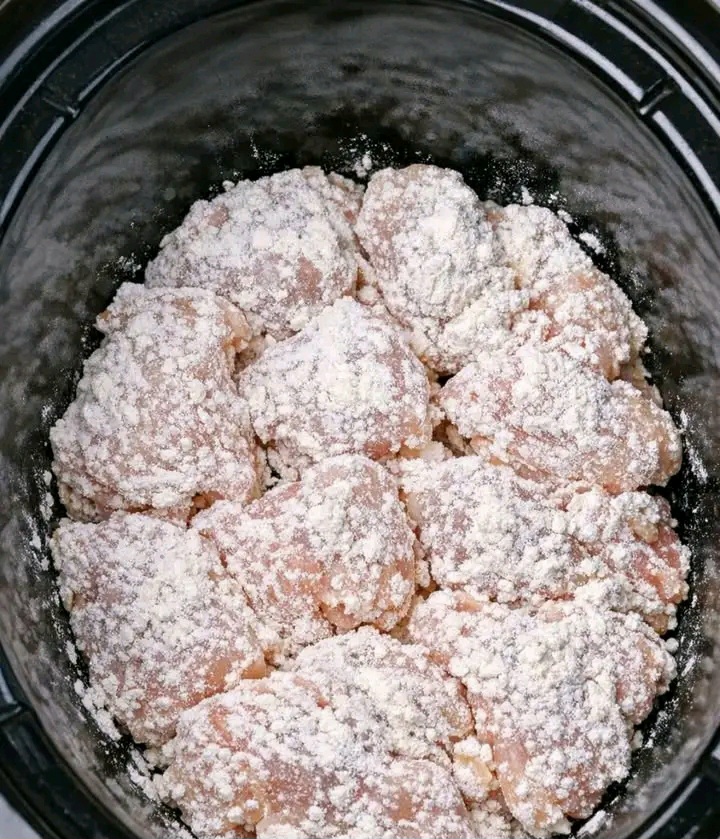 Slow Cooker Sriracha Chicken