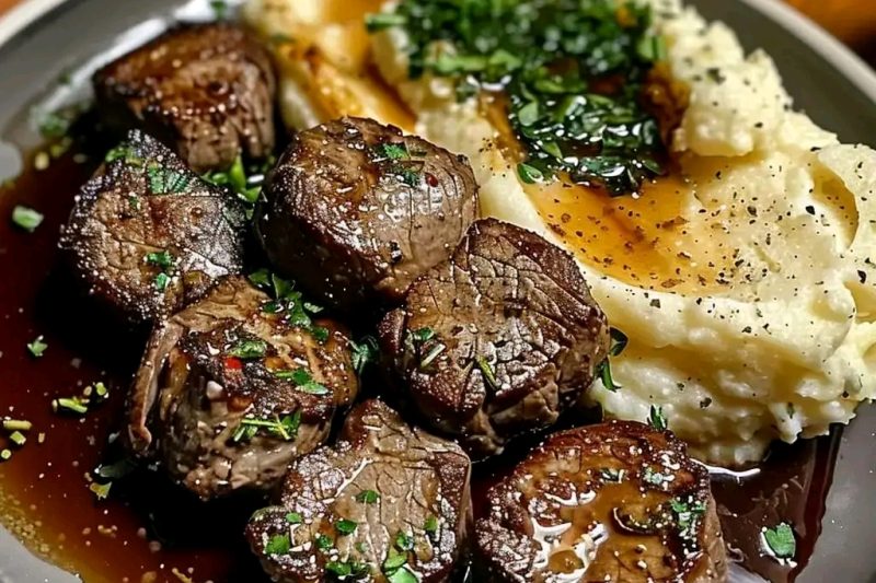 Garlic Butter Steak Bites and Mash
