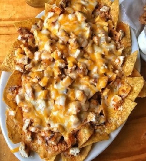Crockpot Creamy Chicken Nachos
