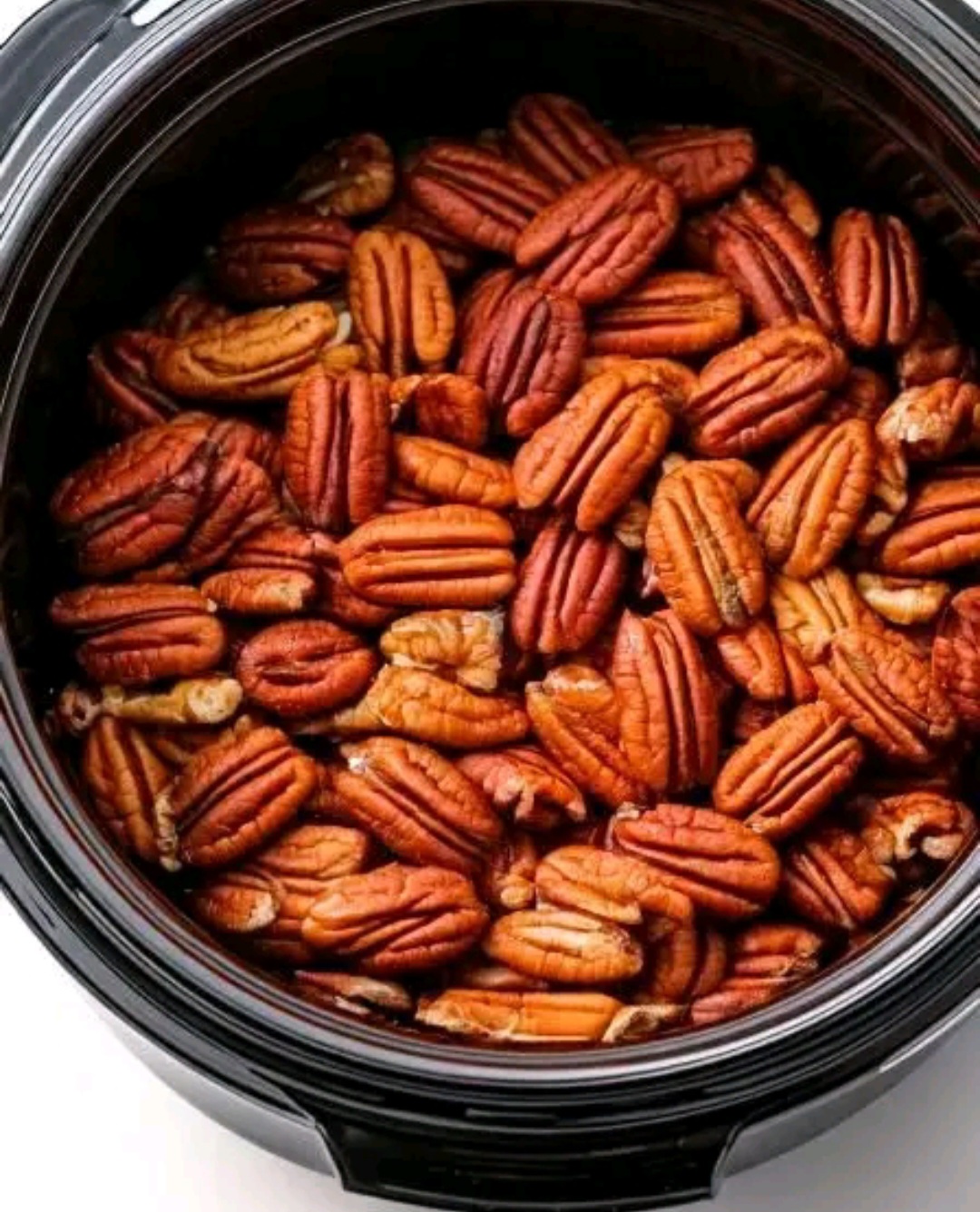 Slow Cooker Candied Pecans