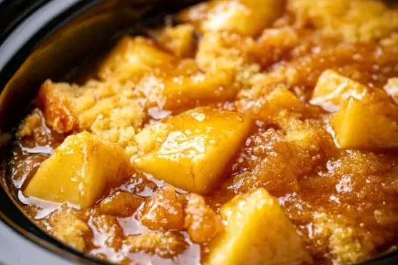 Irresistible Slow Cooker Apple Cinnamon Dump Cake