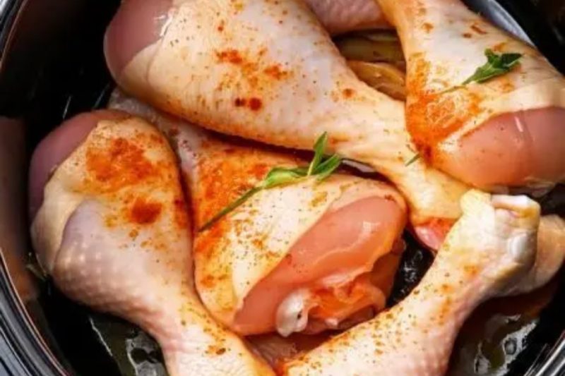 Slow Cooker Sticky Chicken Drumsticks