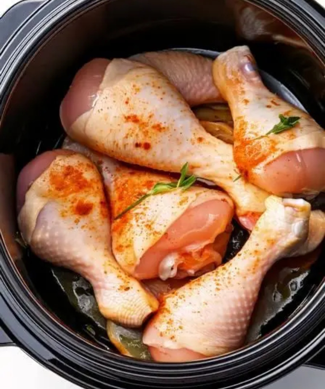 Slow Cooker Sticky Chicken Drumsticks