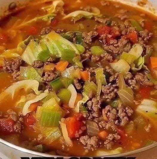 Hearty Cabbage Soup with Ground Beef