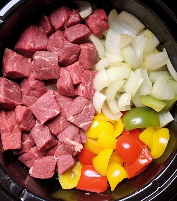 Deliciously Easy Slow Cooker Pepper Steak