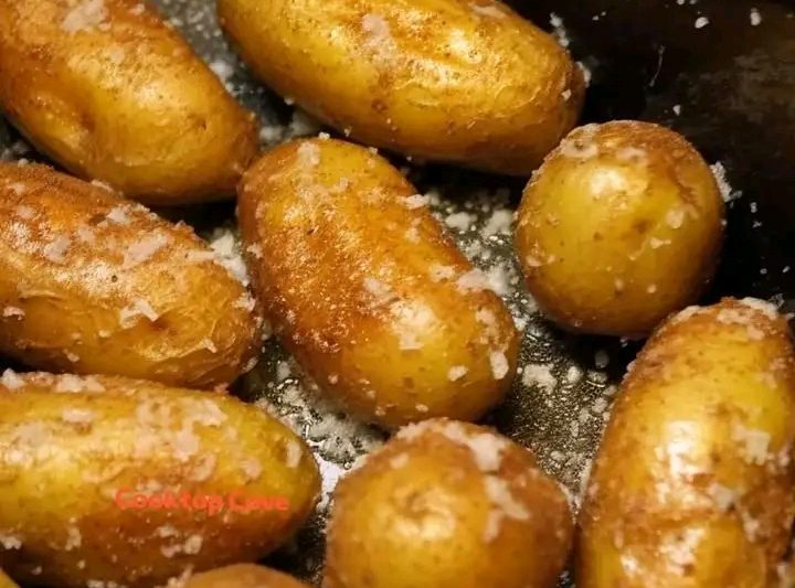 Easy Slow Cooker Baked Potatoes