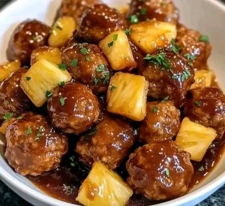 Slow Cooker Pineapple Barbecue Meatballs