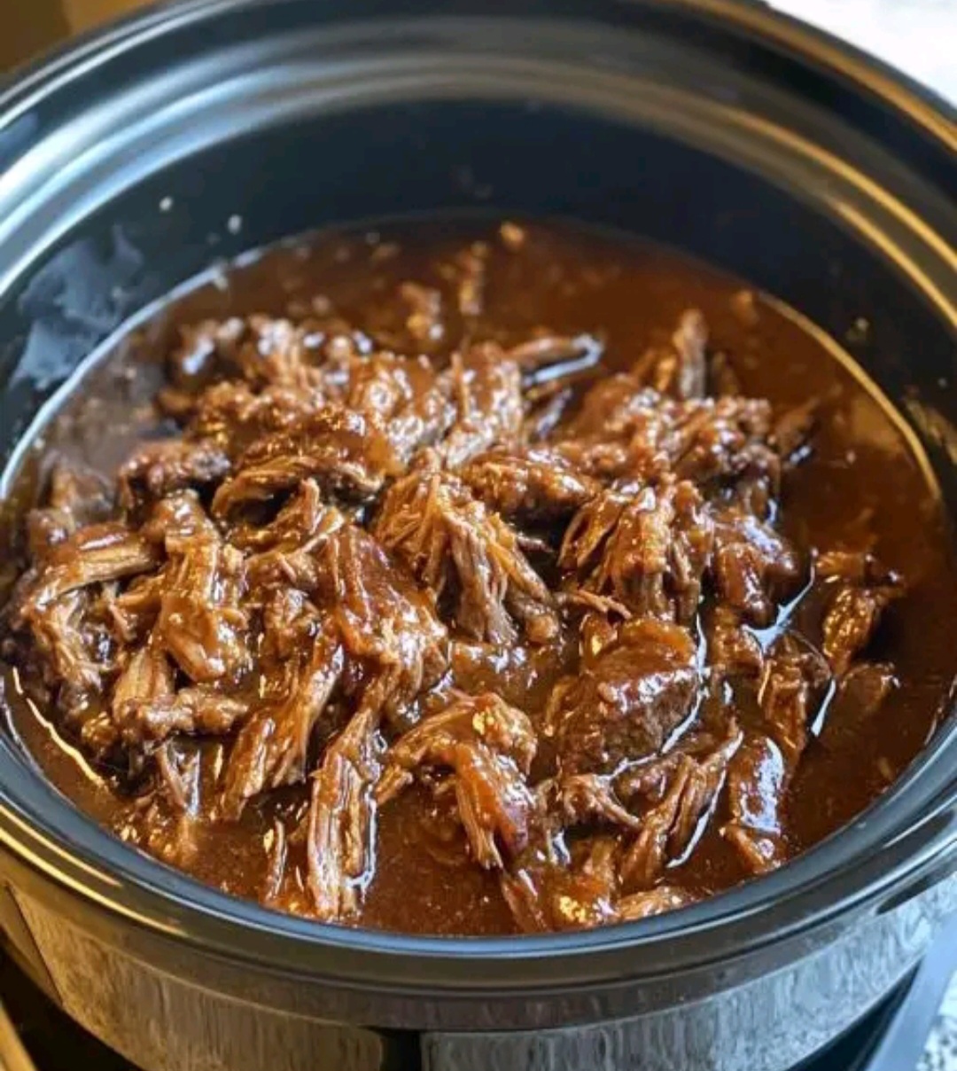 Savory Slow Cooker Honey Garlic Beef